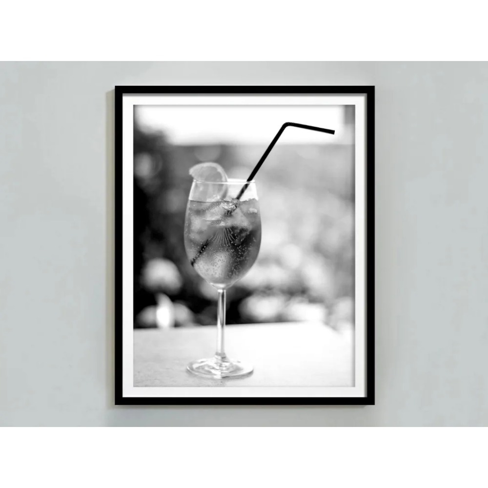 Black and white bar champagne  - Whisky Beer And Wine review and price