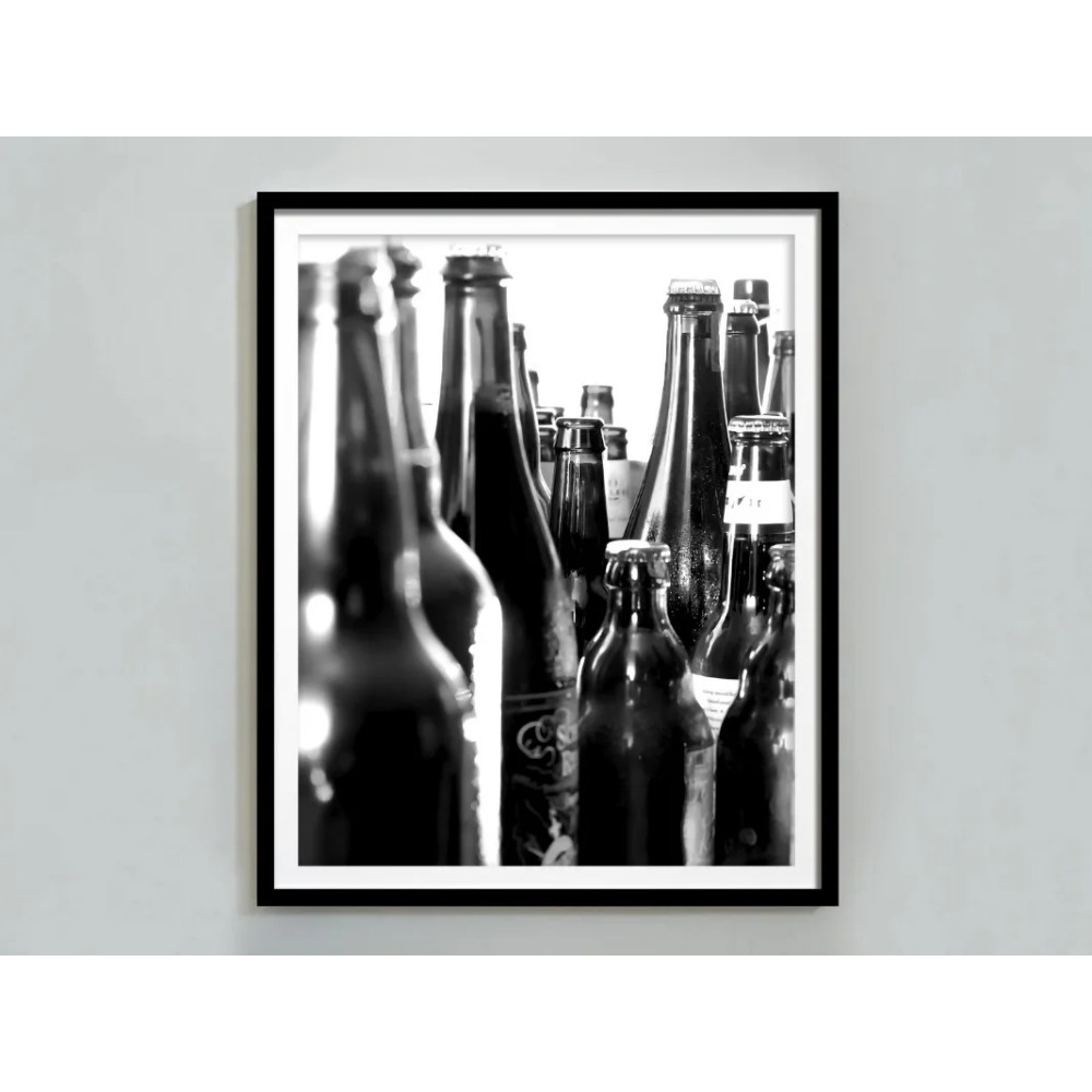 Black and white bar champagne  - Whisky Beer And Wine review and price